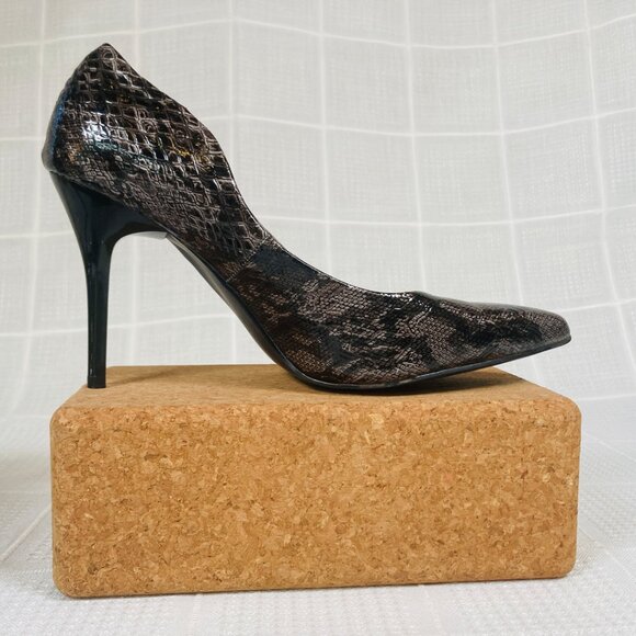 SUZY SHIER Snakeskin High Heels - Picture 2 of 15